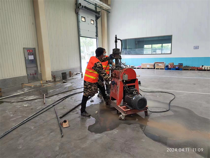 北关厂房地面下沉塌陷注浆加固施工